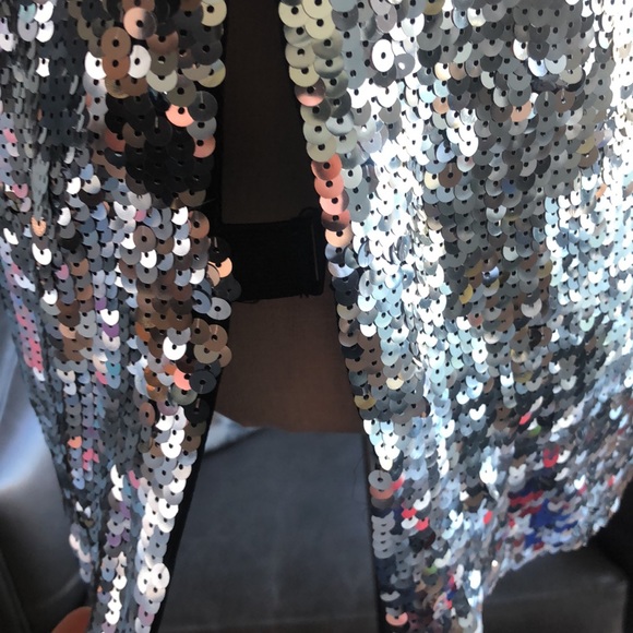 Tibi Sleeveless Silver Sequin Turtleneck Shell Top Size 0 - Picture 7 of 11